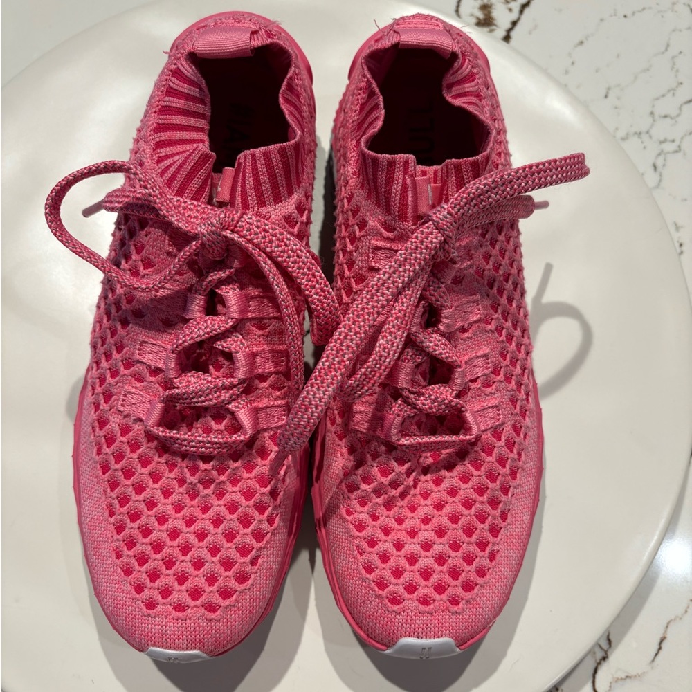 NOBULL Pink Athletic Shoes Lightweight Breathable Design